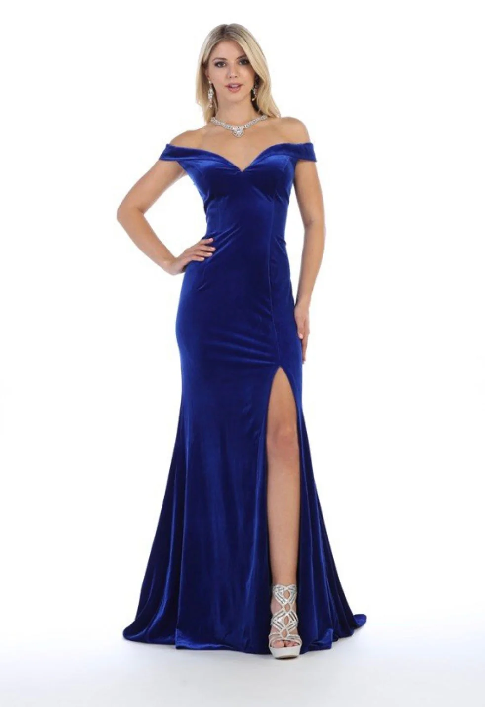 Chicas C6532 Evening Black Floor-Length High-Slit Style Velvet Dress - Image 5