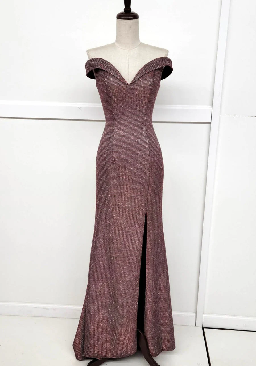 Chicas C7526 Evening Gold Sweetheart Floor-Length Fabric Dress