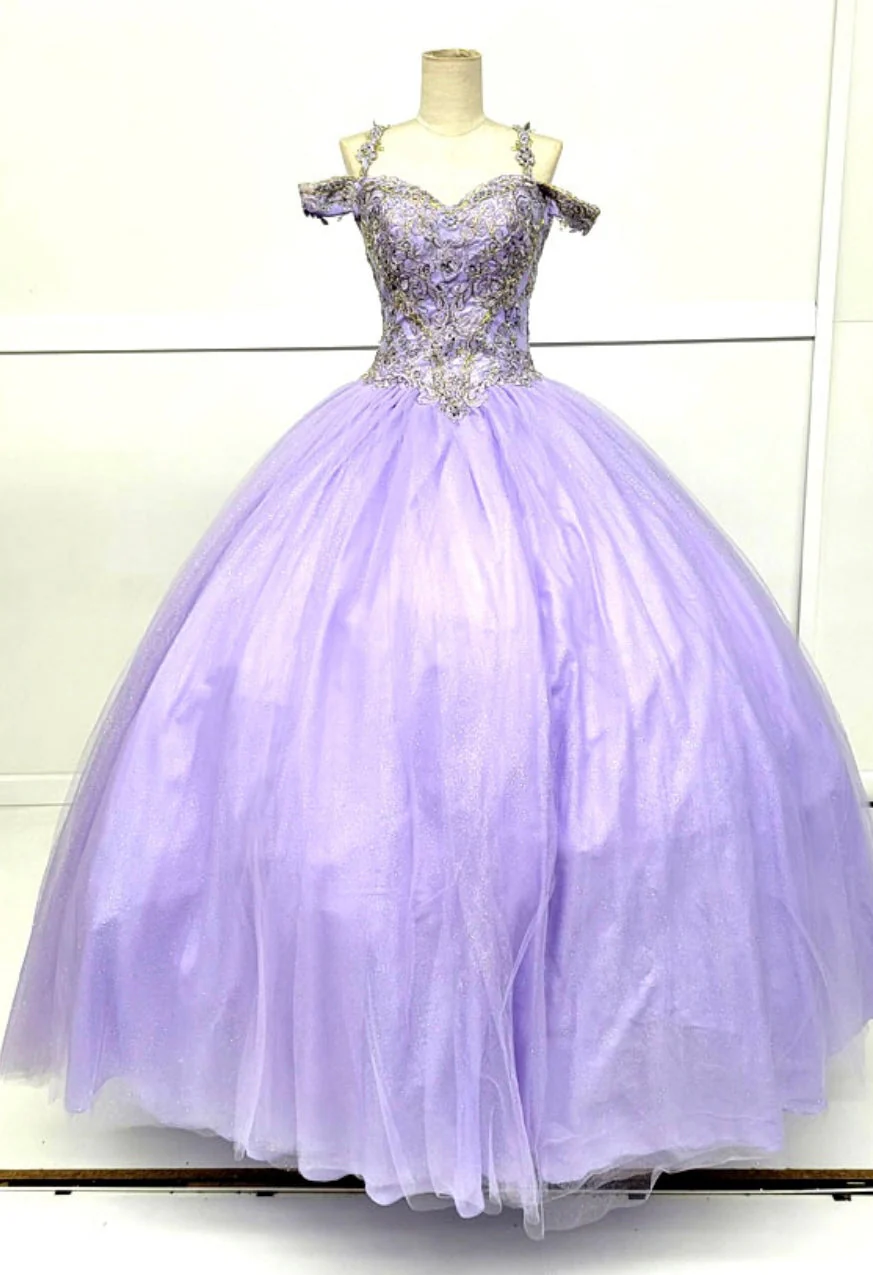 Chicas C1535 Quinceañera Royal BallDress Floor-Length Corset Embroidered Tulle Dress - Image 9