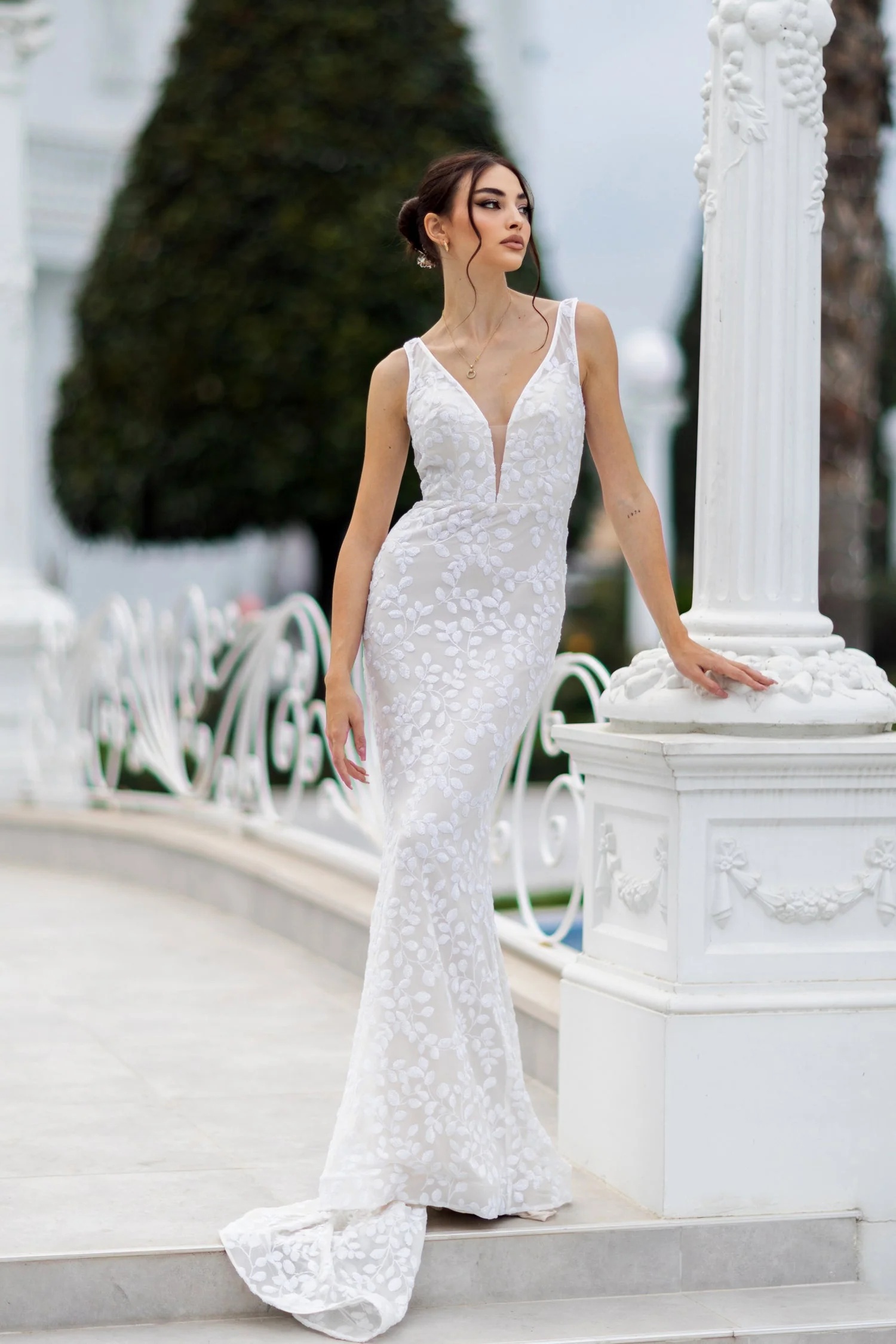 Tina Holly TW108 Wedding Mermaid Flowy Plunging V-Neck Lace Dress - Image 3
