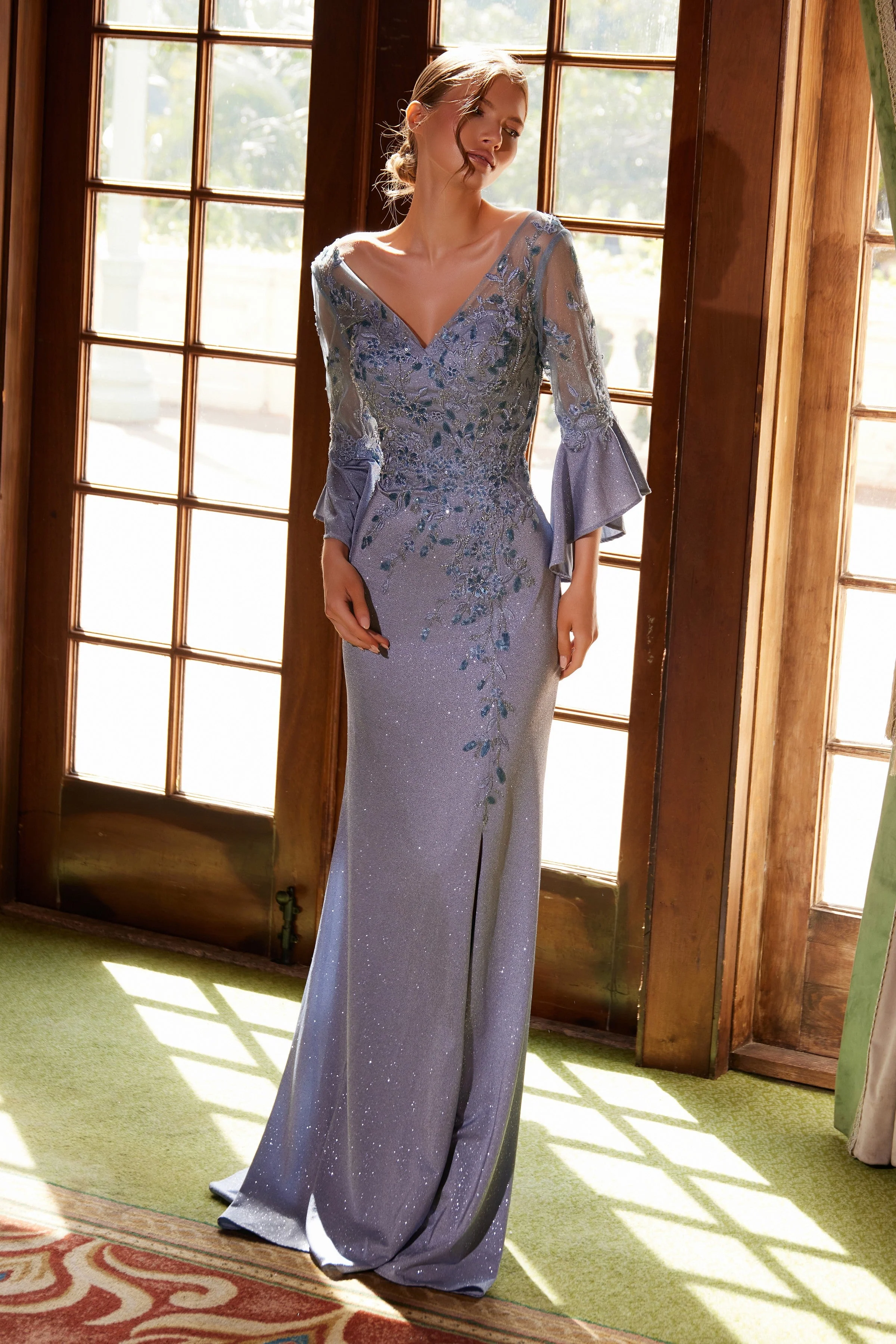 Elegant Mother of Bride Dress Appliqué Bell Sleeve Slit Evening Gown - Image 26