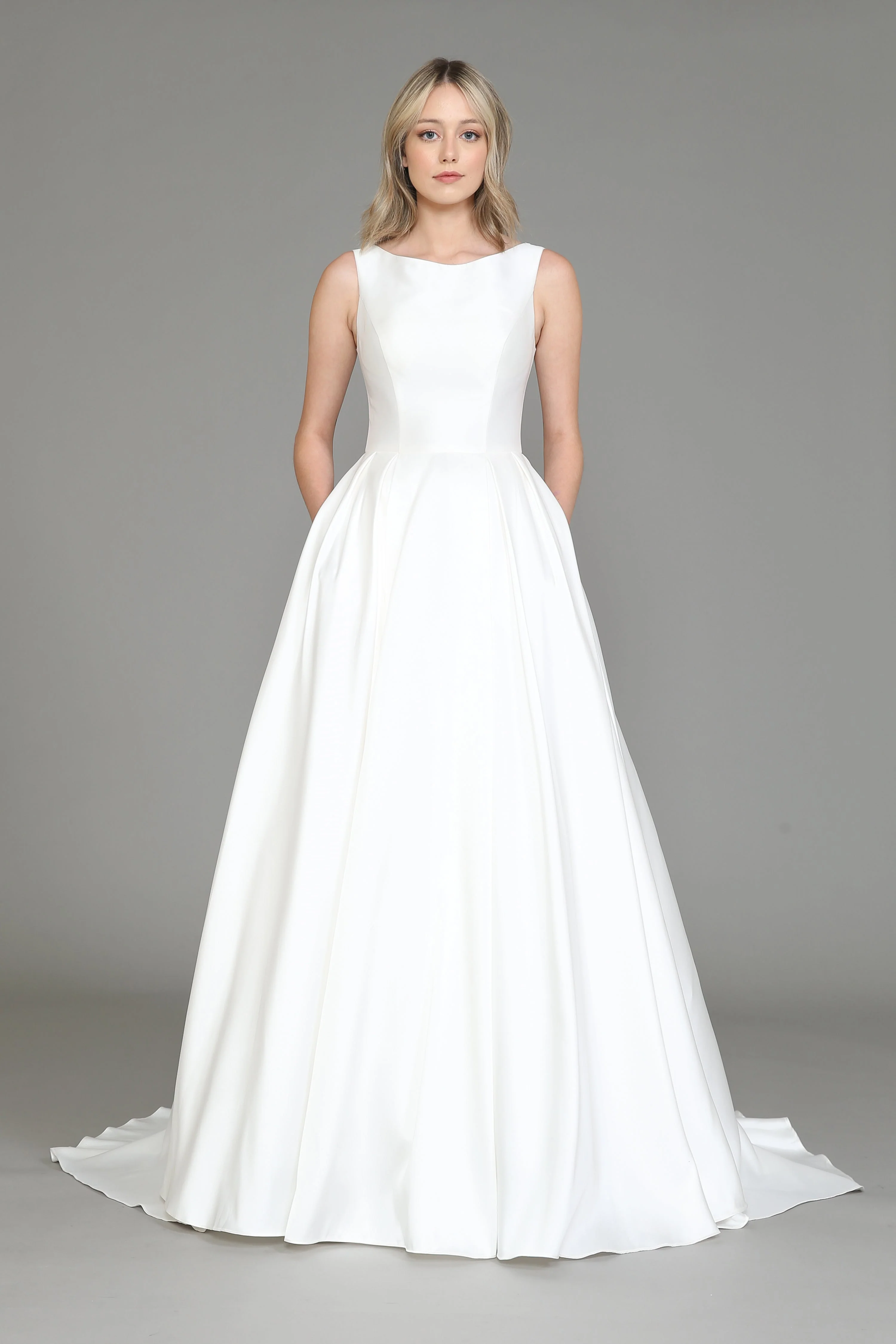 Poly USA 8534 Satin Wedding Dress with Lace Back - Image 4