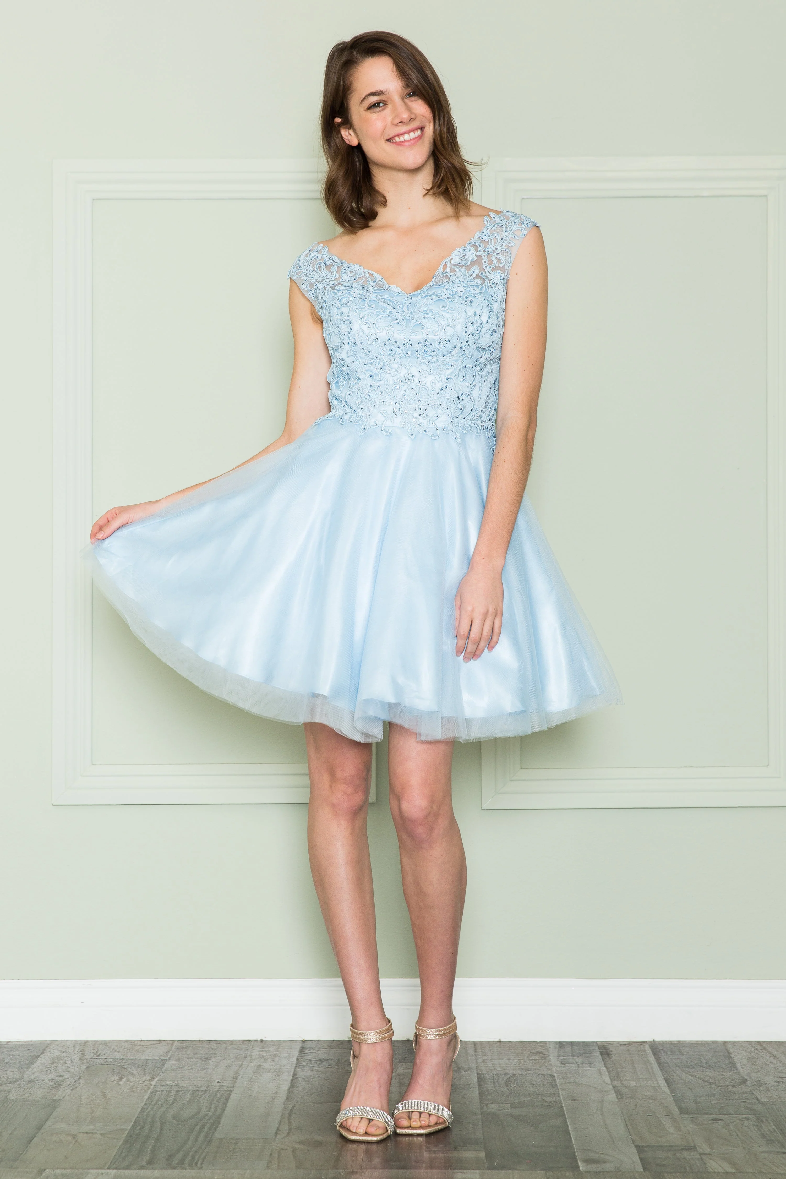 Poly USA 8902 Short Lace Applique A-line Dress - Image 4